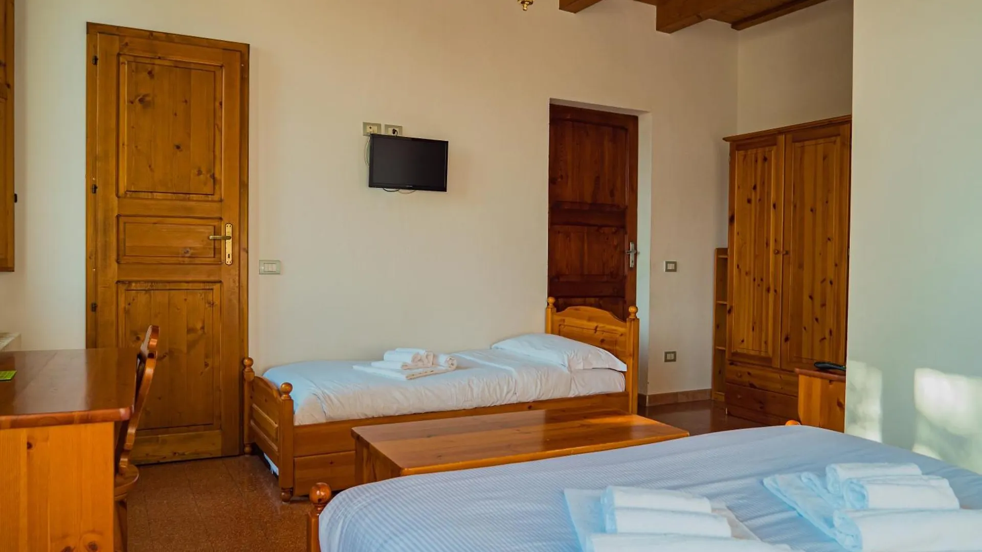 Bed & Breakfast B&B Villa Erika Lugo