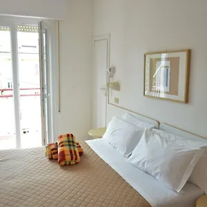 2* Hotel Ibiza